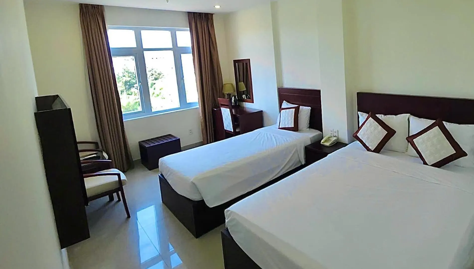 Lychees' Hotel Da Nang 0*,