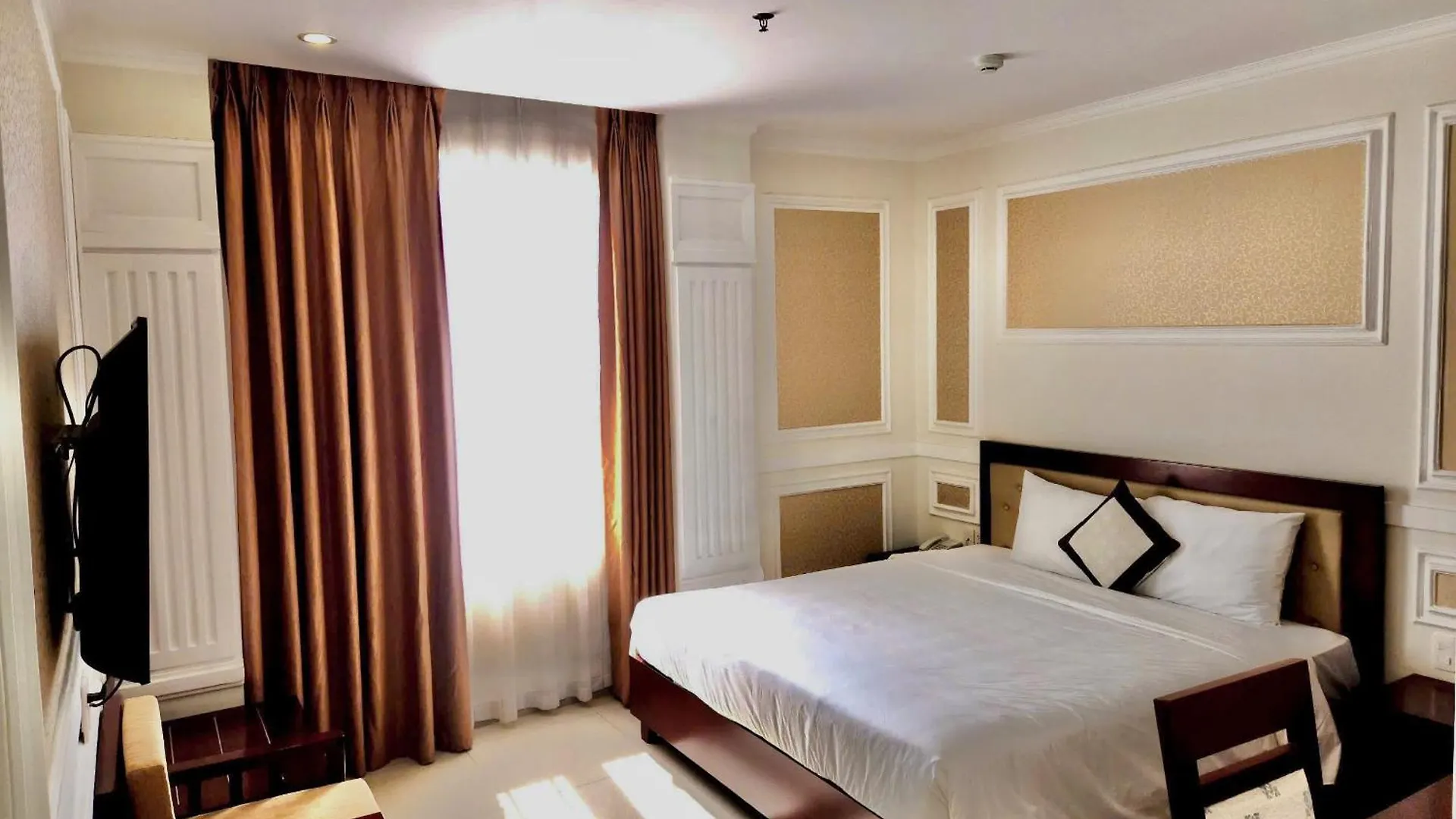 Lychees' Hotel Da Nang